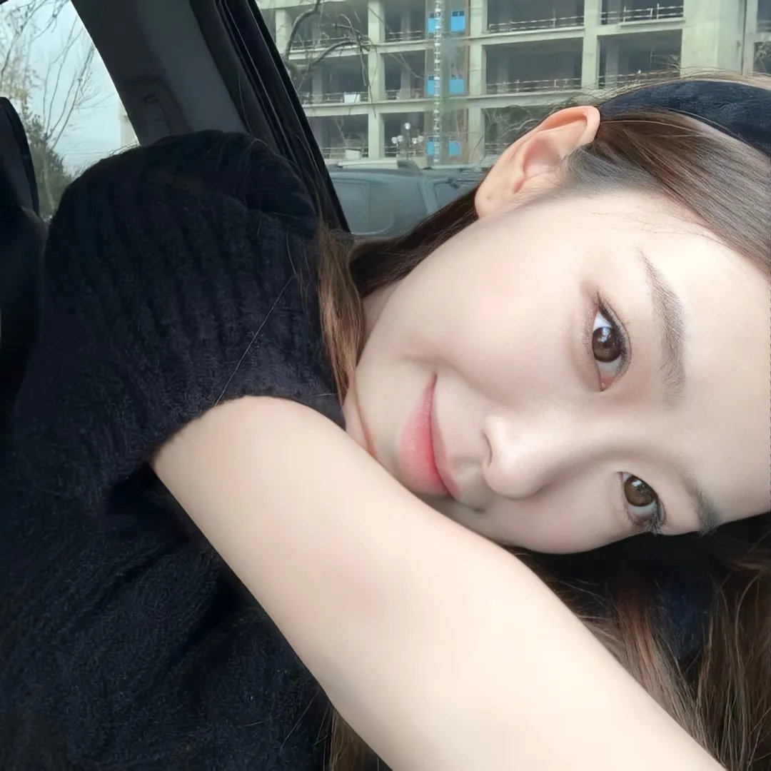 美利坚女士封面